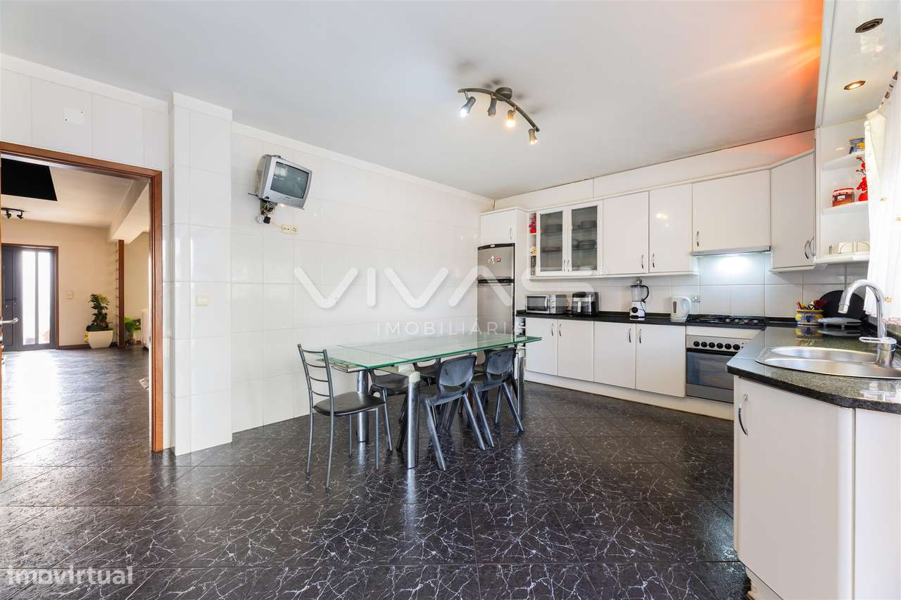 Moradia em Banda T3 Venda em Turiz,Vila Verde-8