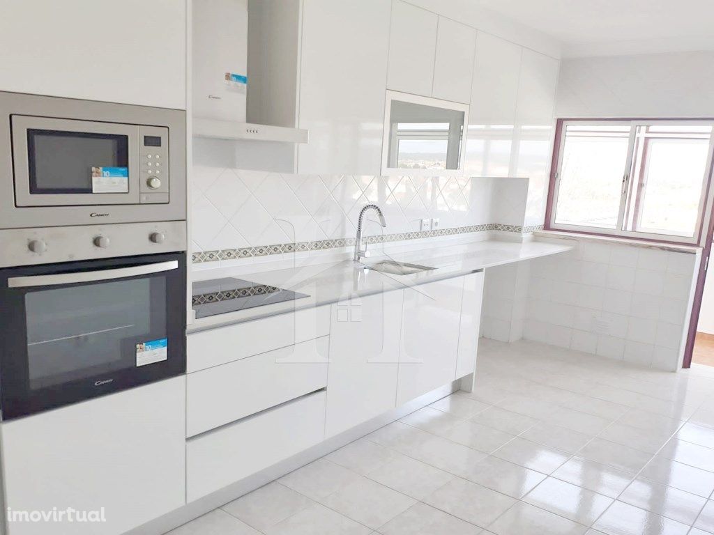 Apartamento T4 Duplex em Leiria com garagem Box