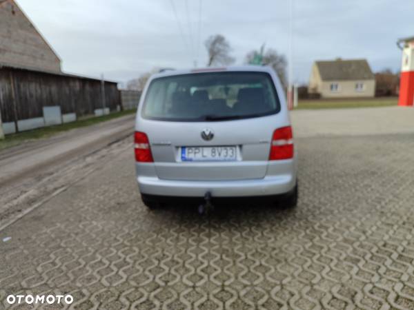 Volkswagen Touran - 7