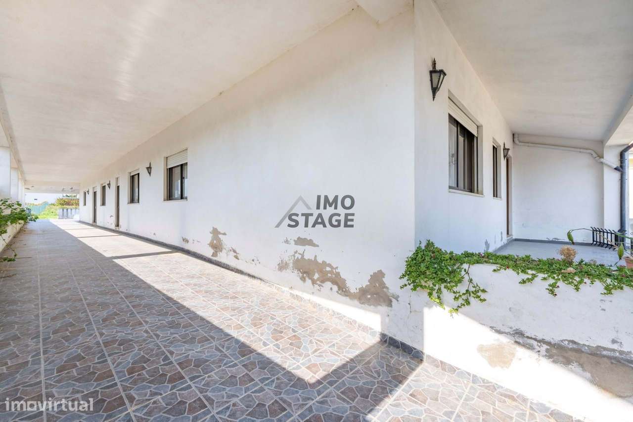 Moradia Térrea com Terreno 1.200m2 Excelente Oportunidade em Espinho-22