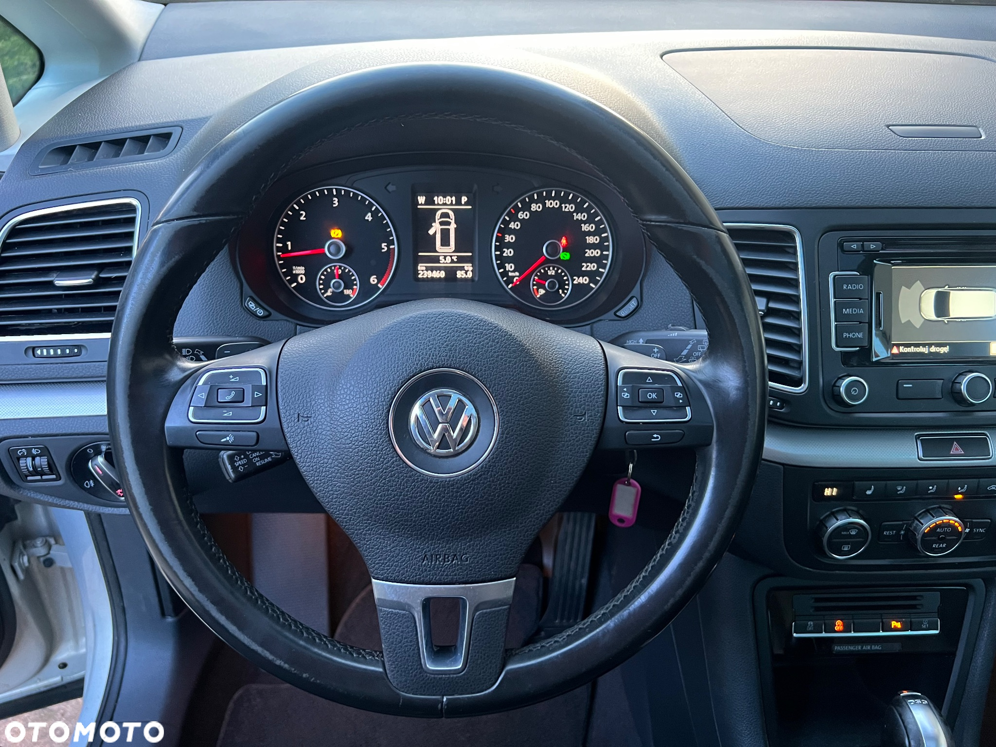 Volkswagen Sharan 2.0 TDI DSG BlueMotion Technology Comfortline - 11