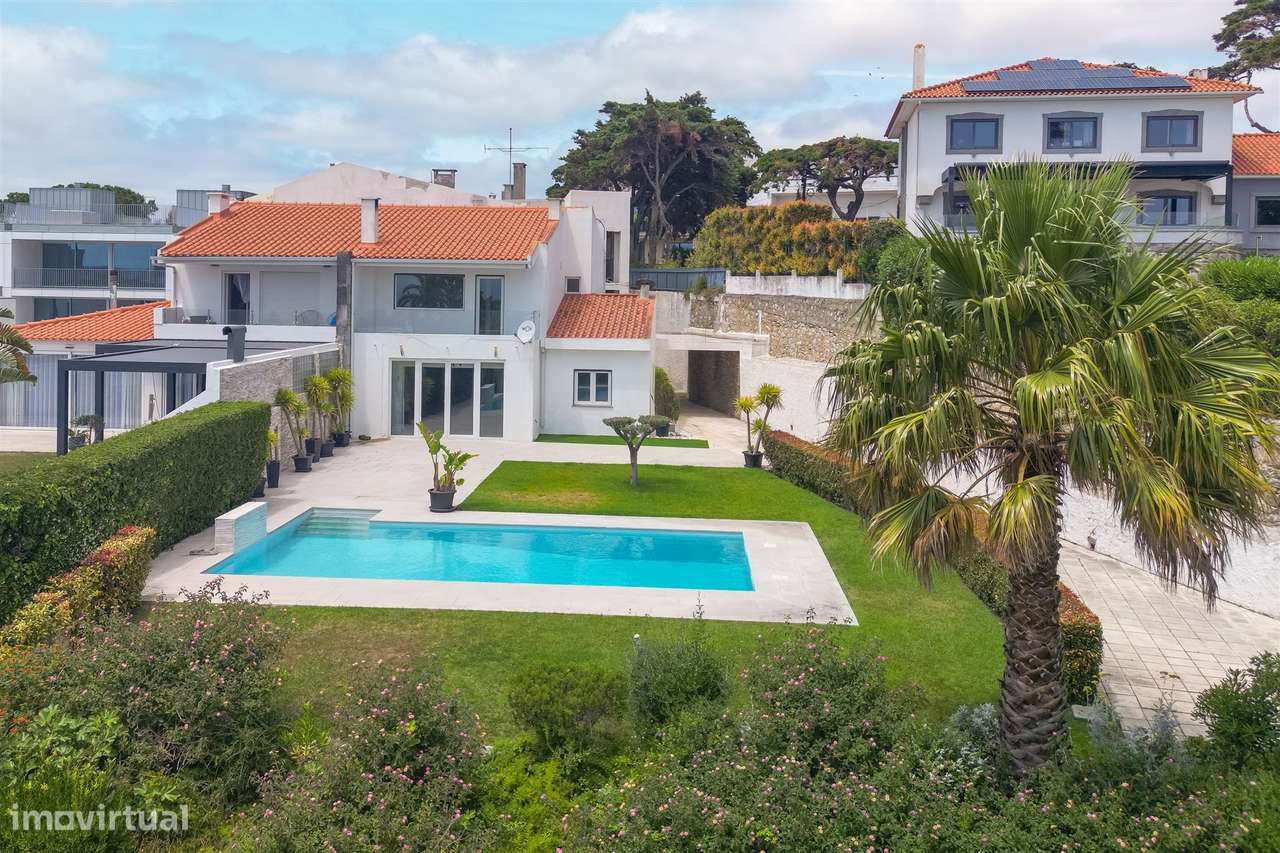 Moradia de 4 assoalhadas com vista total de mar em São Pedro Estoril - Grande imagem: 4/49
