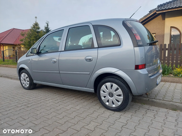 Opel Meriva 1.6 Cosmo - 33