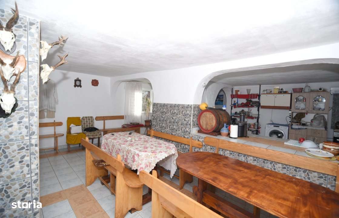 Casa/pensiune 6 camere loc. Salatrucu. Pretabila investitie. Comision - Imagine principală: 5/7