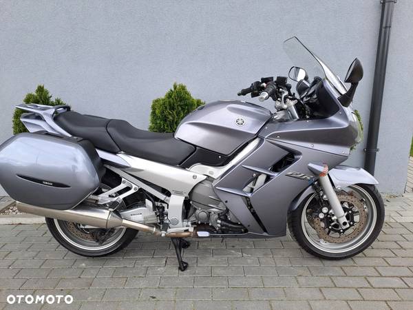 Yamaha FJR - 39