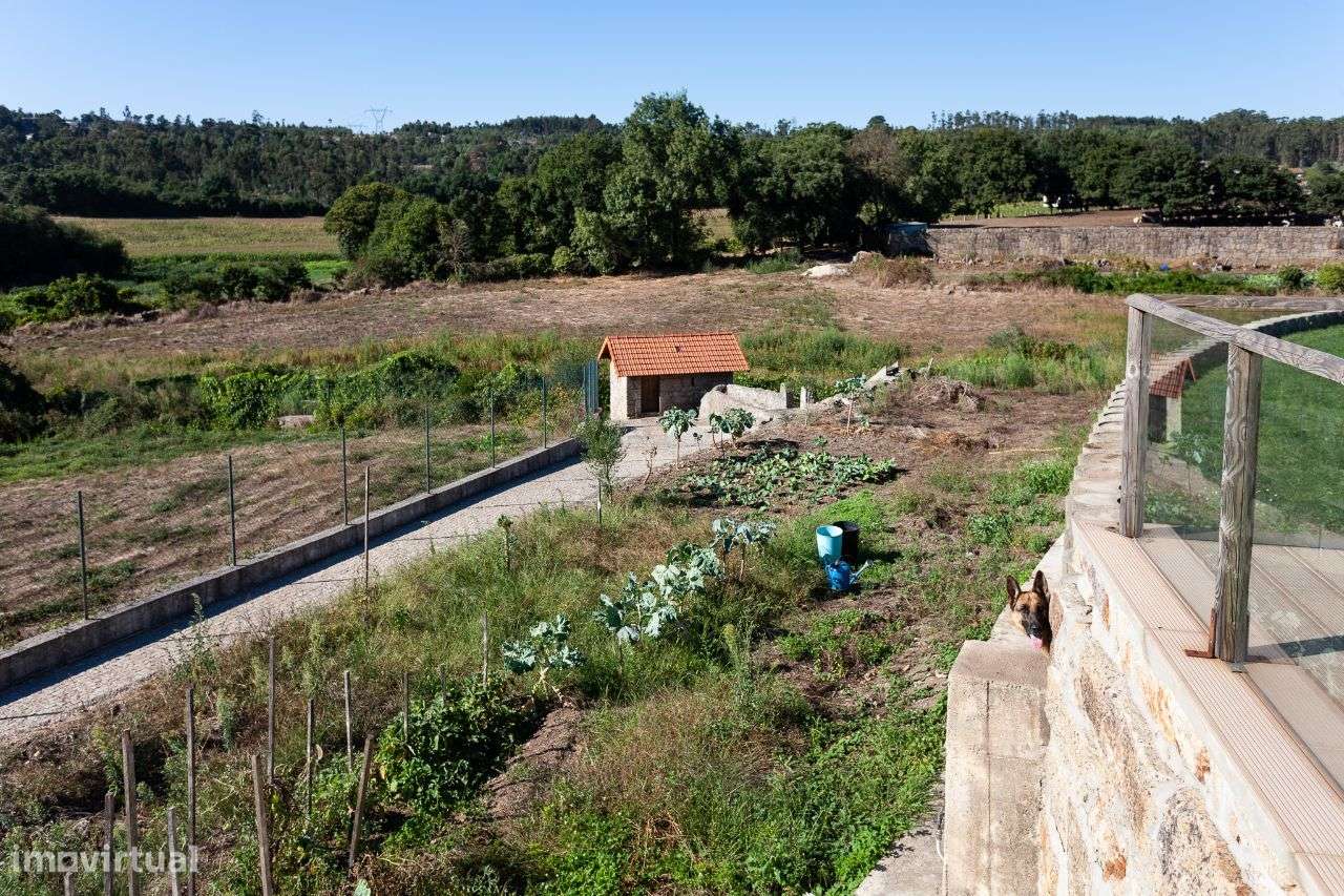 Moradia com Piscina e Campo de Ténis-23