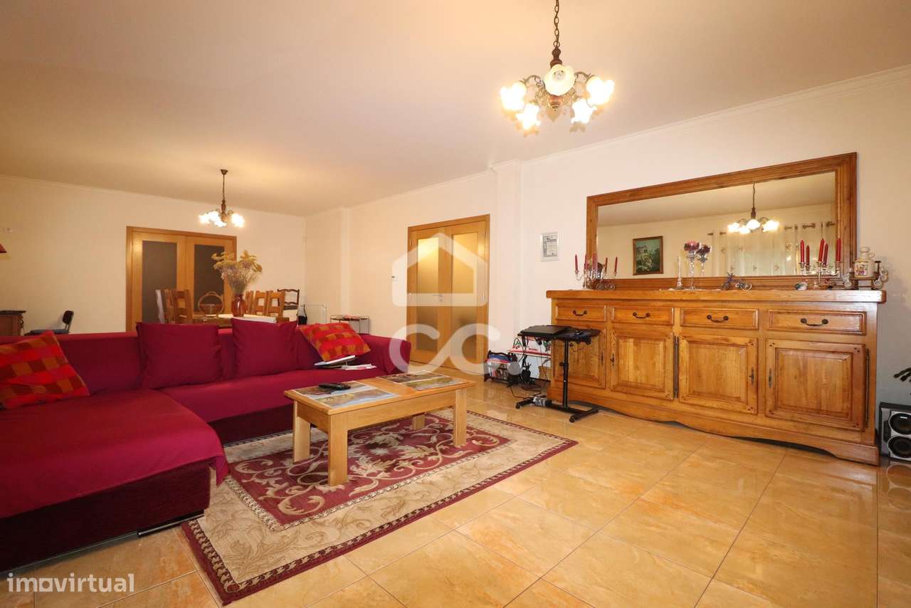 Fantástica moradia com garagem, churrasqueira e terreno no concelho de - Grande imagem: 4/29