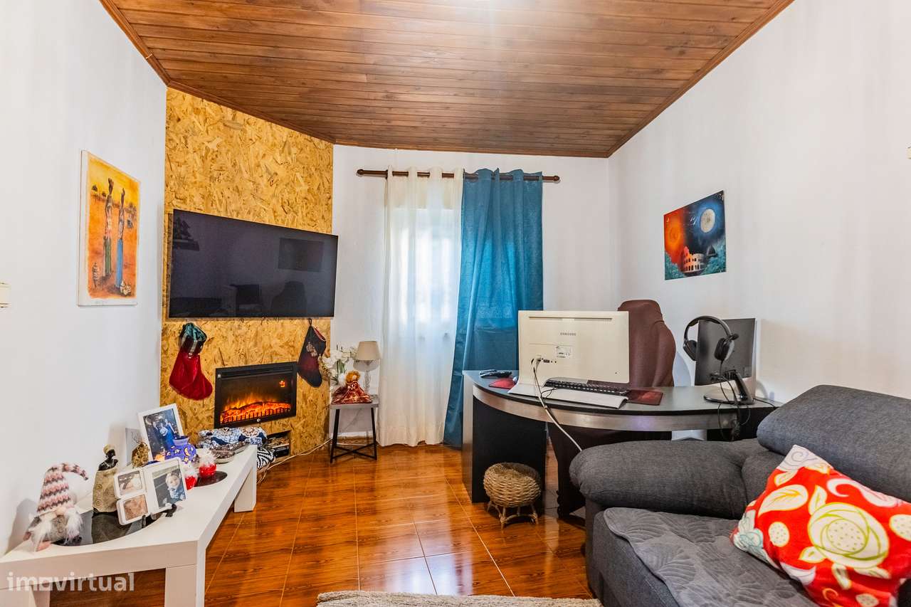 Moradia T3 - Fenais da Luz - Grande imagem: 3/33