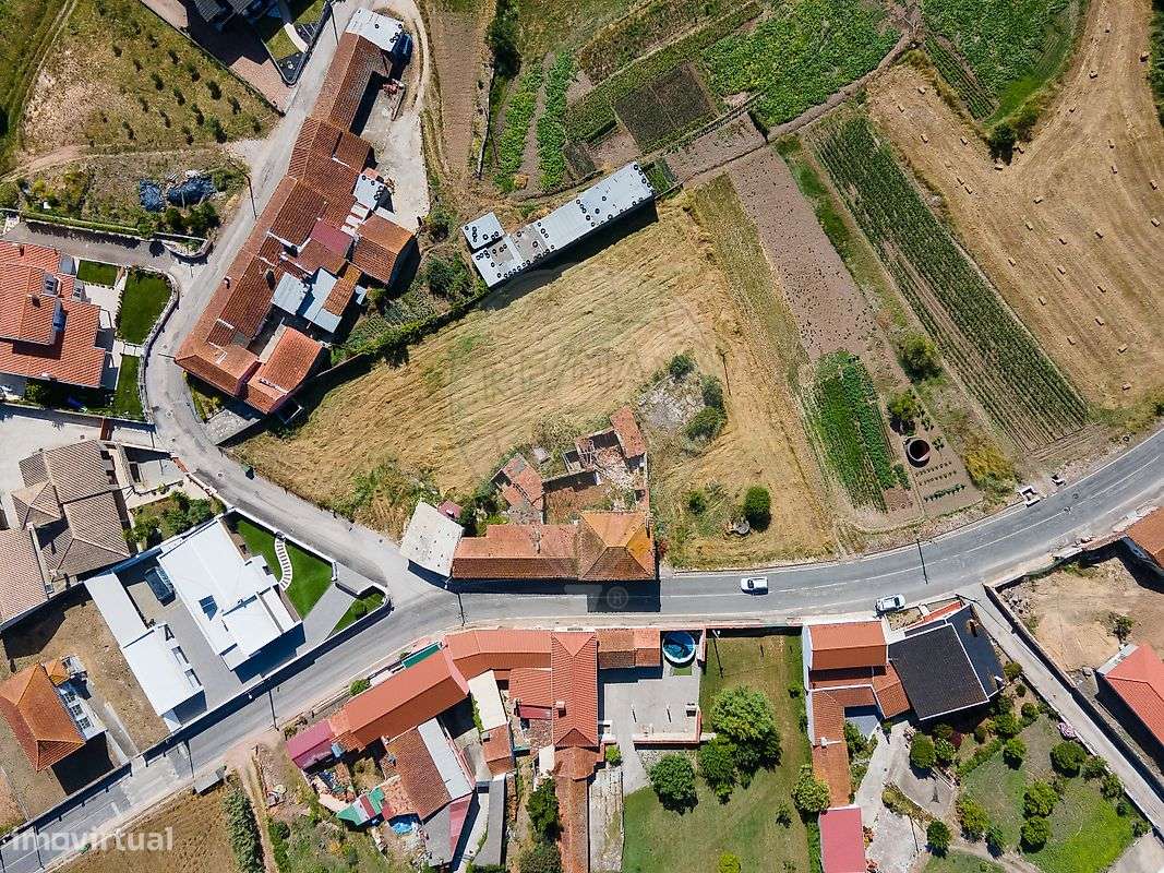 Moradia T4 para venda-33