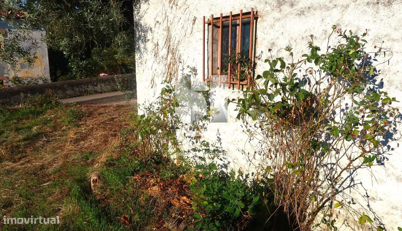 Moradia para Restaurar T2 - Grande imagem: 4/27