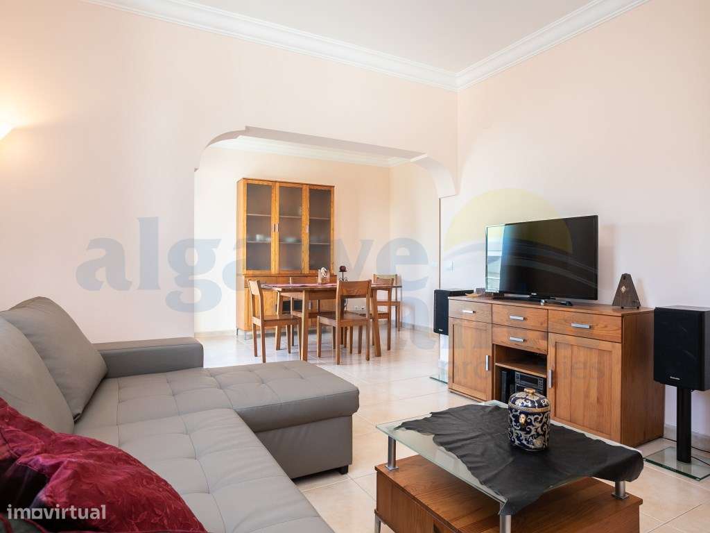 Andar de Moradia T2+1 perto da Praia da Lota, Algarve-16