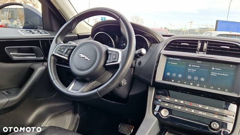 Jaguar F-Pace 2.0 i4D AWD Prestige - 14