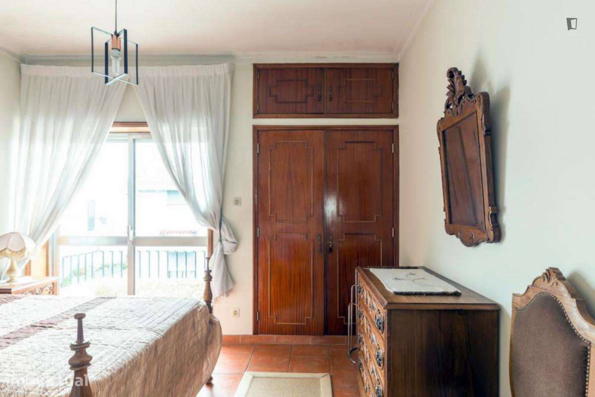 Quarto - localizado em Pedrouços Porto - Grande imagem: 4/6