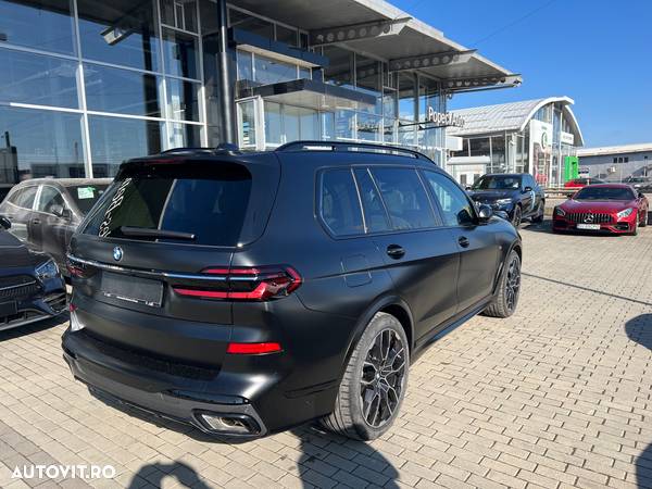 BMW X7 xDrive40i AT MHEV - 17