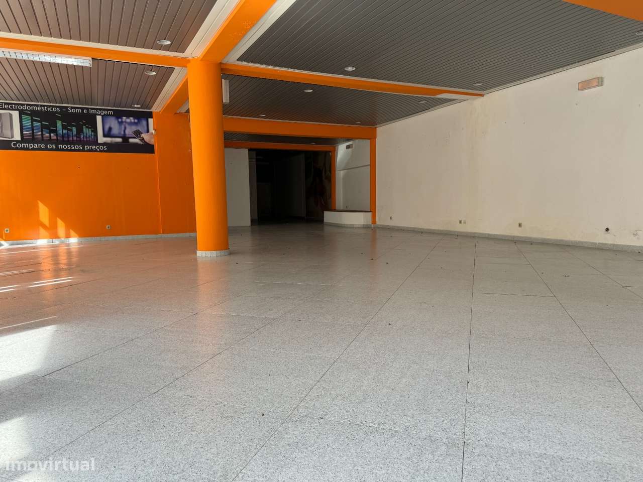 Building em, Ponta Delgada REF:001_220523-1