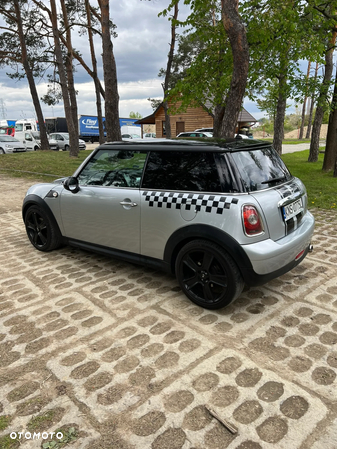 MINI Cooper D - 6