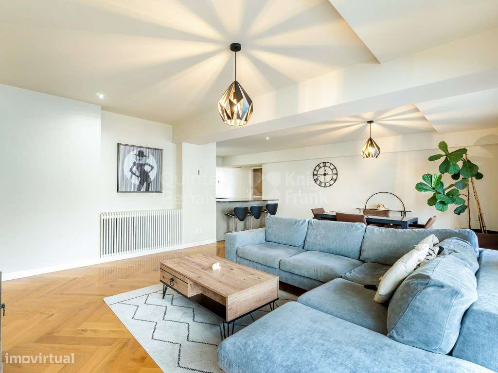 Apartamento T2 mobilado e renovado para arrendar no Porto - Grande imagem: 5/24