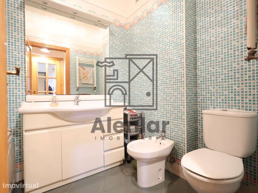 APARTAMENTO T2 em Vila Franca de Xira-12