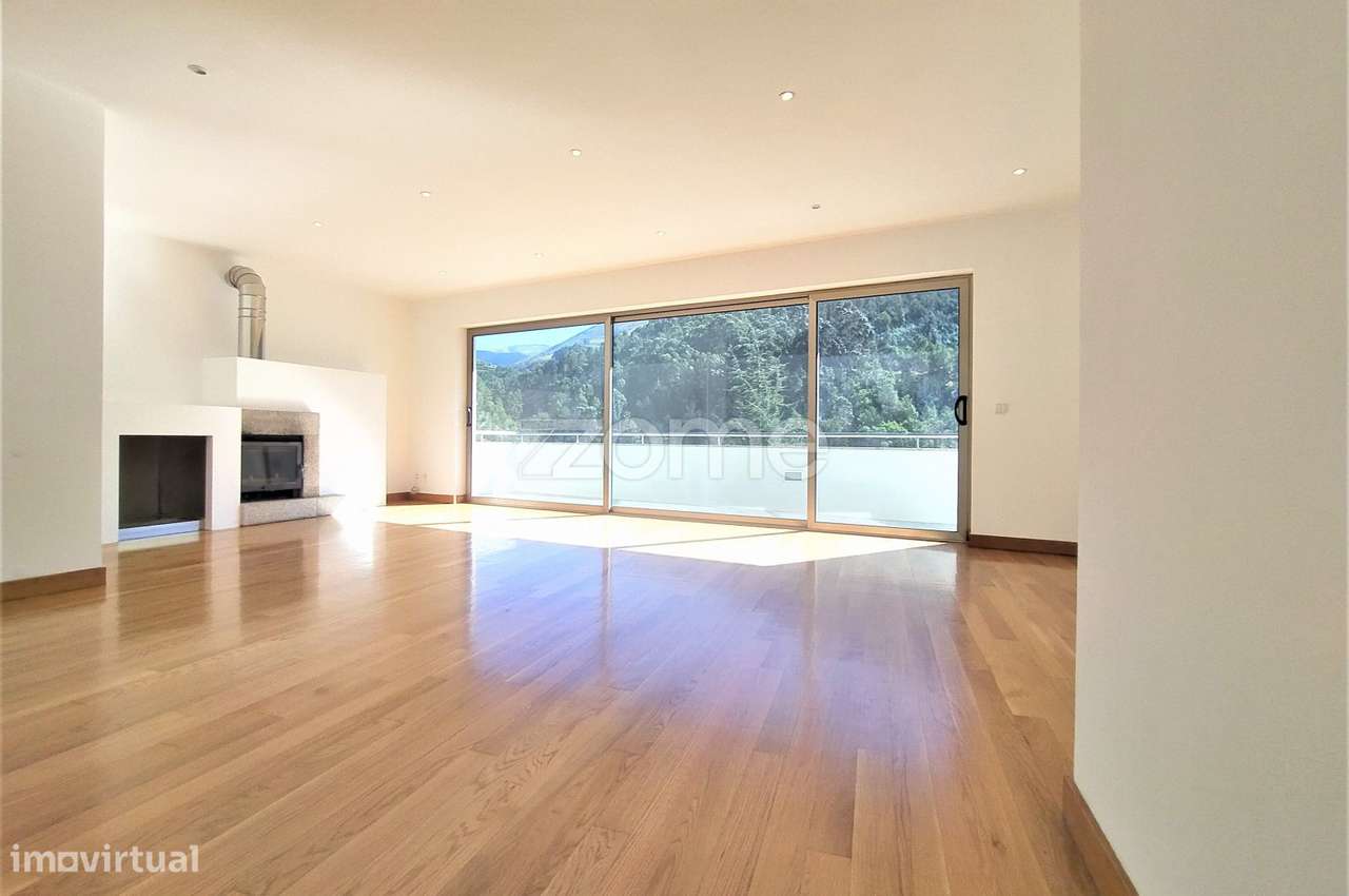 Prédio de 3 pisos em propriedade horizontal em Teixeira, Baião, Por... - Grande imagem: 4/60