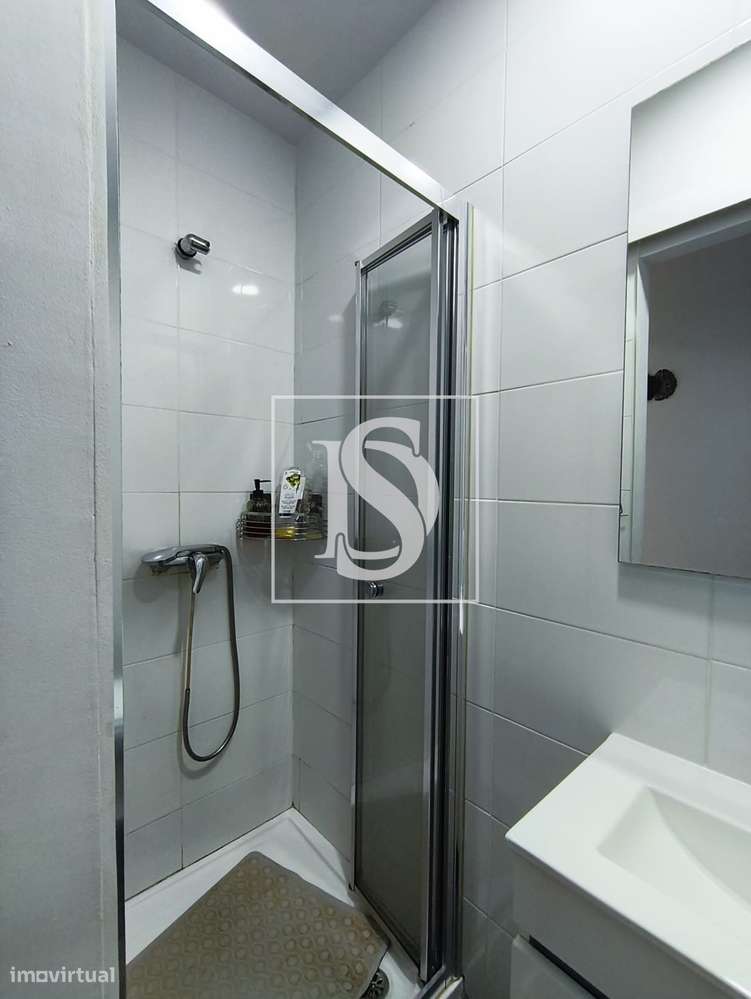 Apartamento T2 + 3 Azurém-10