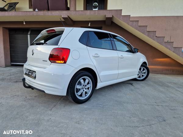 Volkswagen Polo - 8