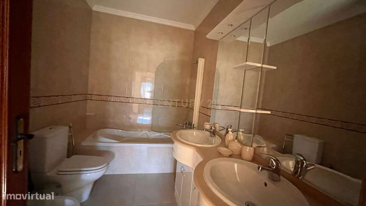 Apartamento T3 em Ponte da Barca - Oportunidade Única!-10