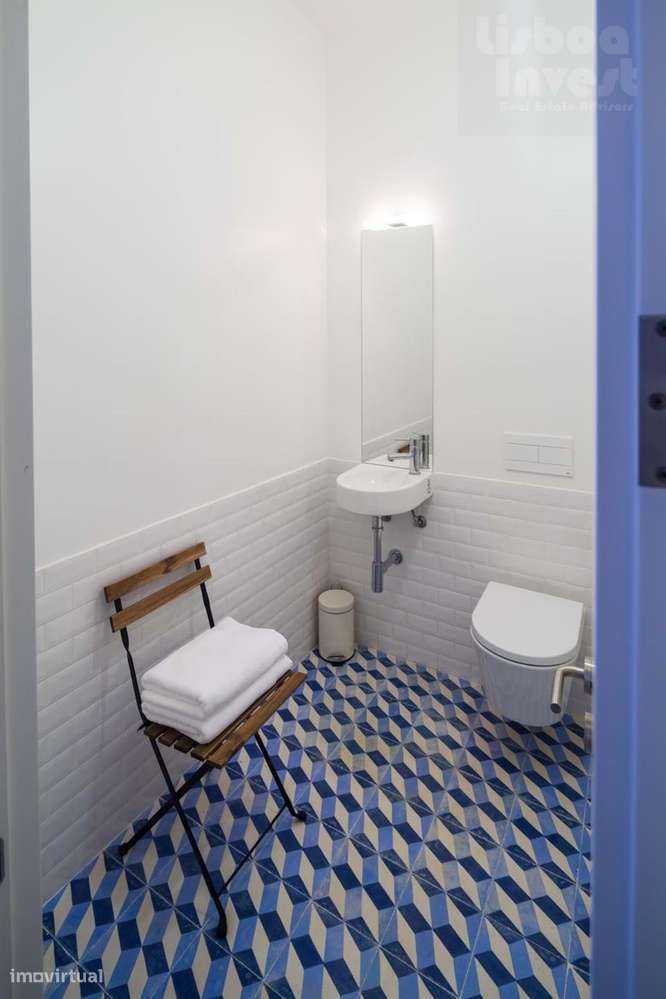 Apartamento T3 com AL na Baixa de Lisboa-23