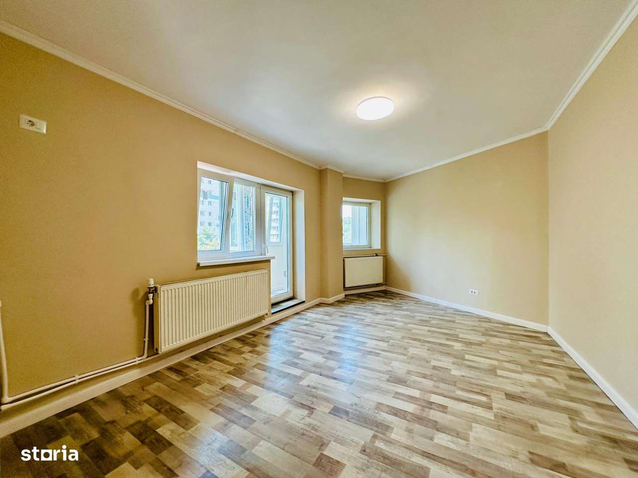 Apartament 3 Camere - Decomandat - 2 Minute Metrou Apărătorii Patriei-1