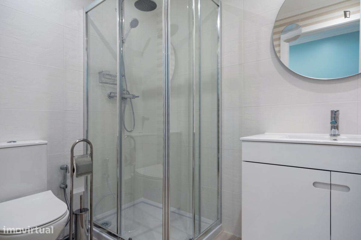 Quarto - localizado em Carcavelos Lisbon - Grande imagem: 4/25