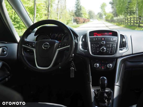 Opel Zafira Tourer 1.6 SIDI Turbo ecoFLEX Start/Stop Sport - 24