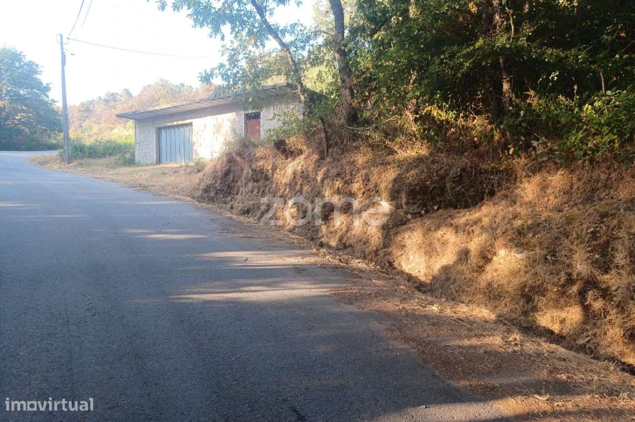 Terreno Urbano para Venda em Currais - Gontães Pena, Vila Real - Grande imagem: 2/5