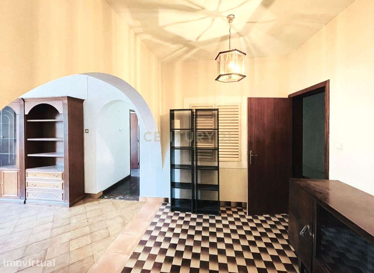 Moradia T3 Térrea em Santo António – Próximo ao Madeira Shopping-12