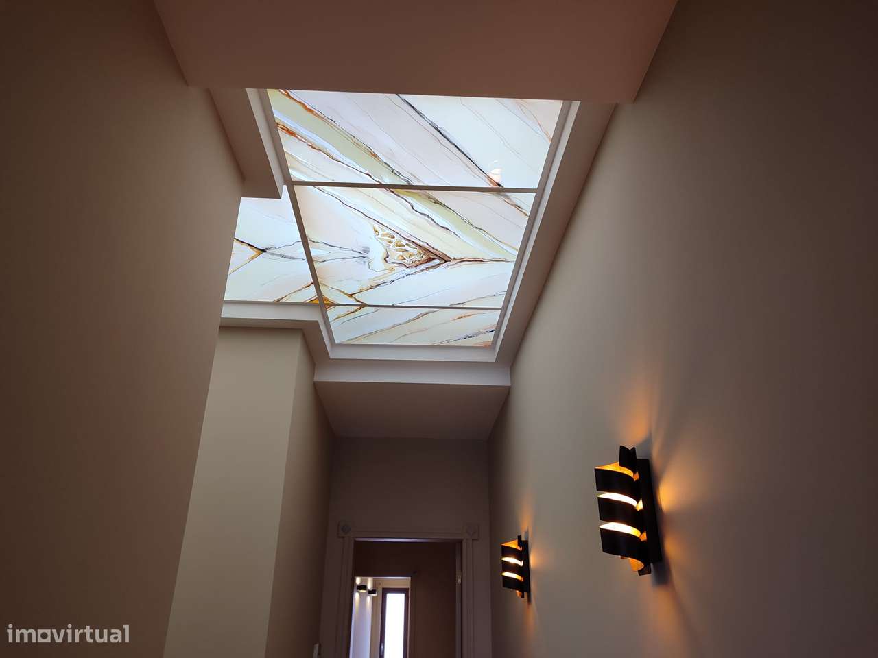 Excelente Moradia  2 frentes + Garagem + Terraço c/ Barbecue + Jardim-21