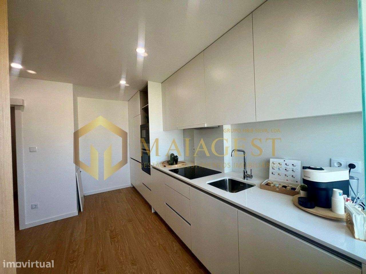 T1+1 Renovado cozinha Equipa e Mobilado próximo St. Ovideo-Vila Nov... - Grande imagem: 4/20