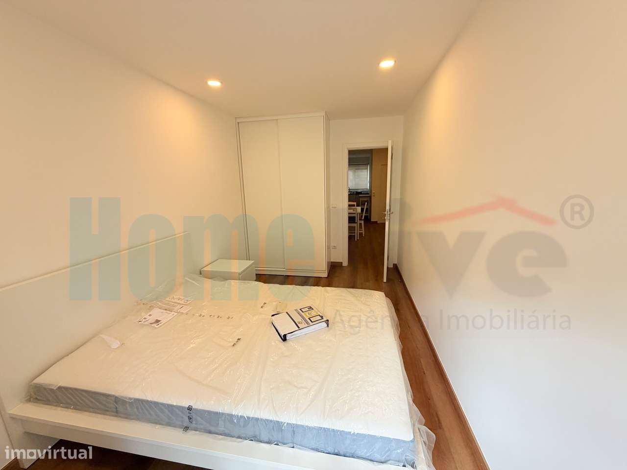 Apartamento T3 Remodelado e Mobilado no Centro de Moscavide-3
