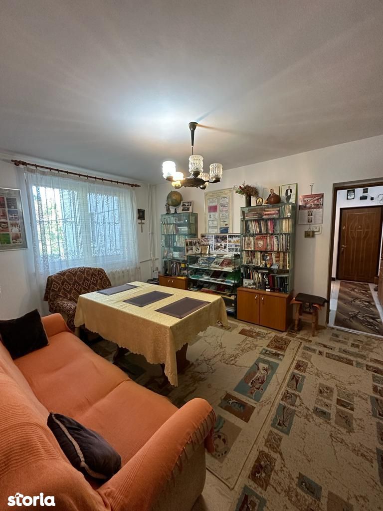 4 camere-zona tomis nord