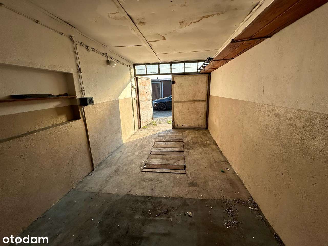 Garaż w Lesznie! Z prądem, kanałem idealny pod inwestycję - Pełny obrazek: 4/6