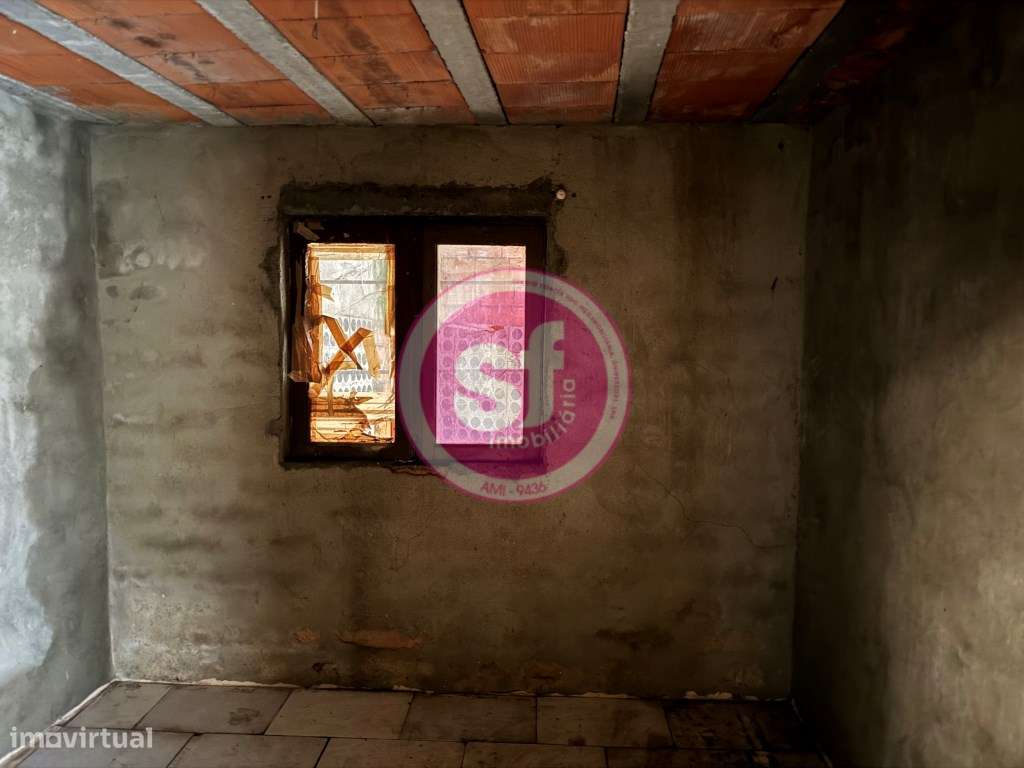 Moradia térrea T2 em lote de 450 metros, com grande potencial-11