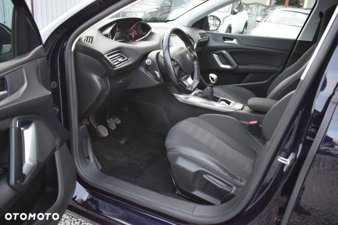 Peugeot 308 SW 2.0 BlueHDi Allure S&S - 5