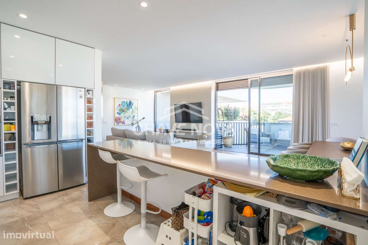 T3 Como Novo c/ Terraço e Garagem Box em Santa Maria da Feira - Grande imagem: 3/45