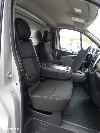 Renault TRAFIC - 22