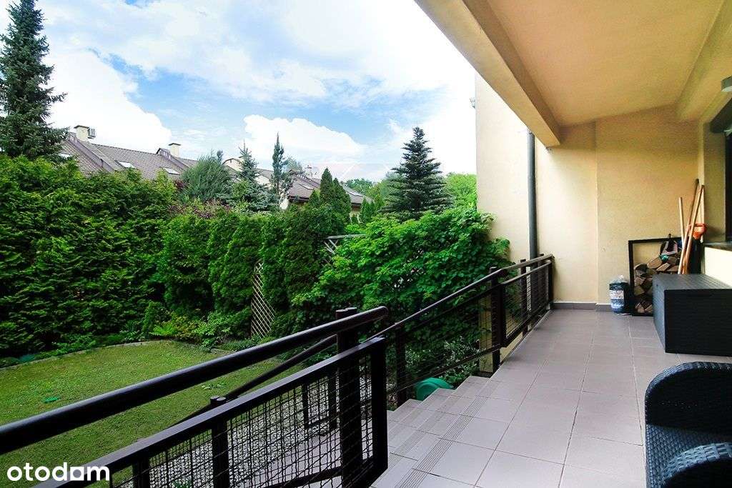 Dom z widokiem na zieleń przy metrze Natolin-11