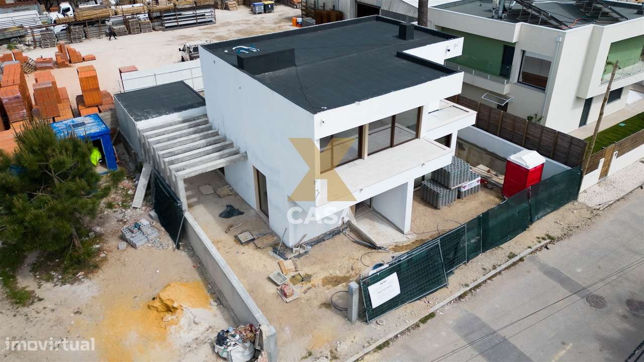 Moradia Isolada T3 Venda em Charneca de Caparica e Sobreda,Almada-38