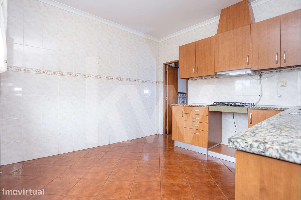 Dois apartamentos para venda: um T3 e um T2+1 com sótão! - Grande imagem: 5/20