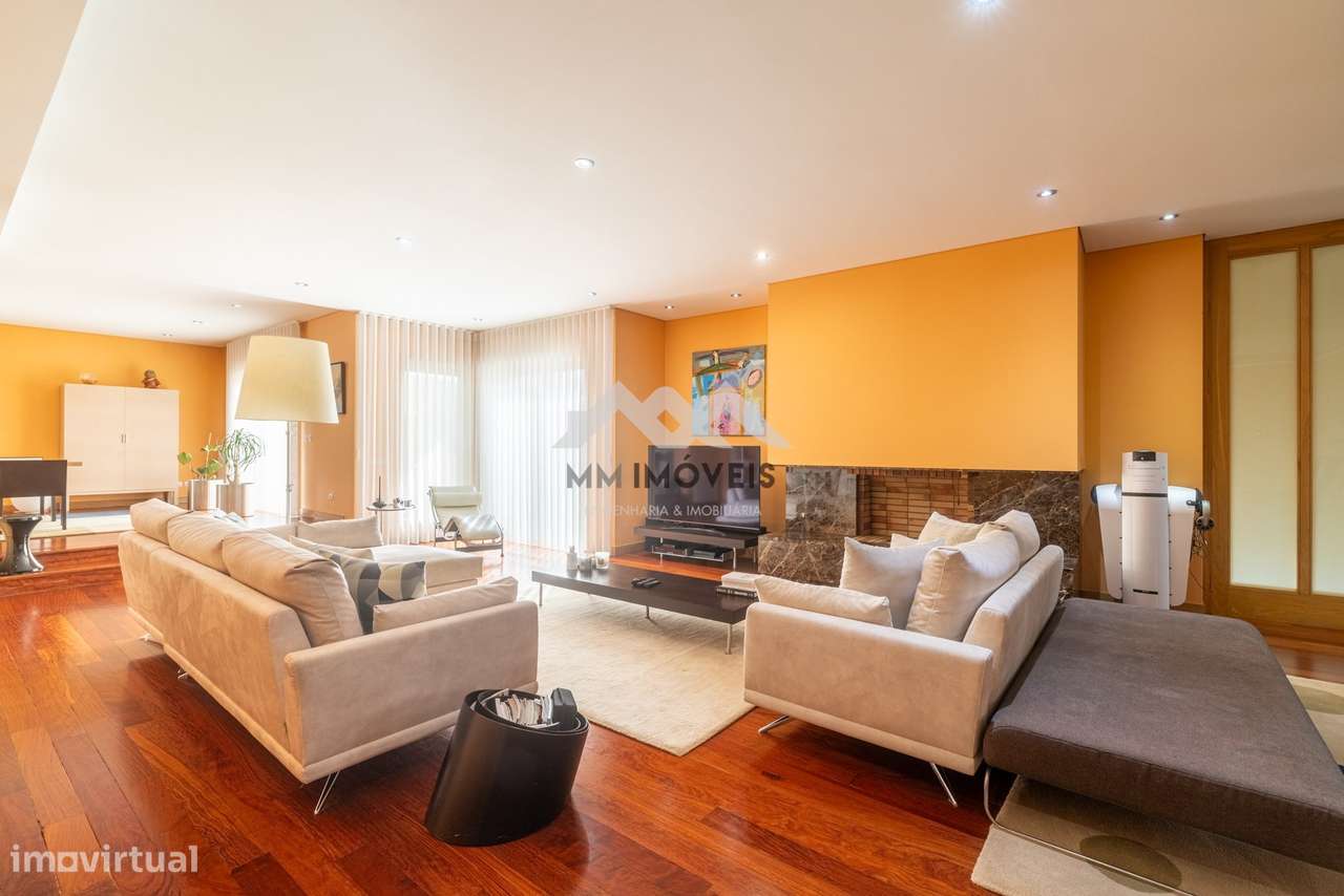 Moradia T6 | Braga | Isolada | Piscina | 1 000m2 | Terraço | Jardim |-7