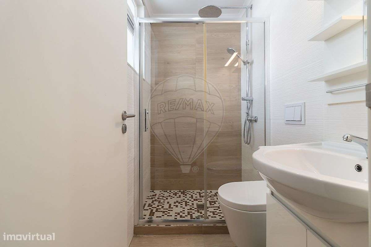 Apartamento T3 à venda em Lisboa-11