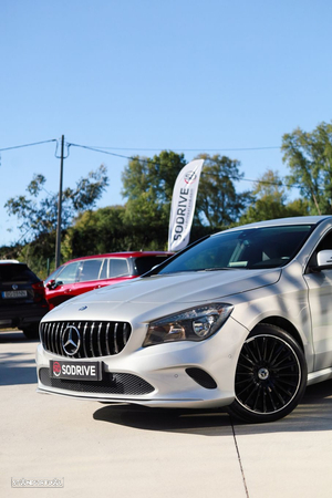 Mercedes-Benz CLA 180 d Shooting Brake Urban - 5