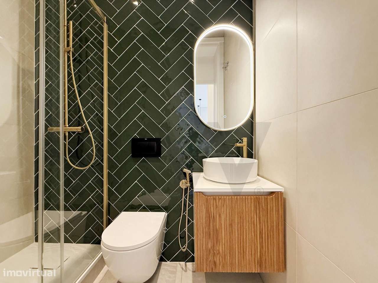 T3 REMODELADO | 2 SUITES | CLOSET | LOGRADOURO 35 m2 | AV. ALMIRANTE R-20