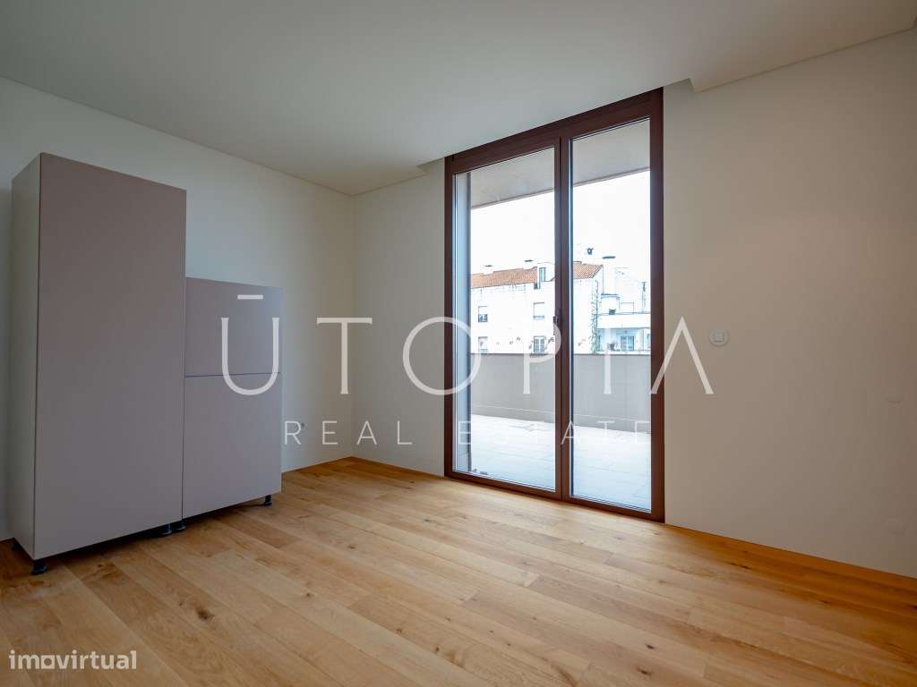 Apartamento T4 de Luxo no centro de Leiria-11
