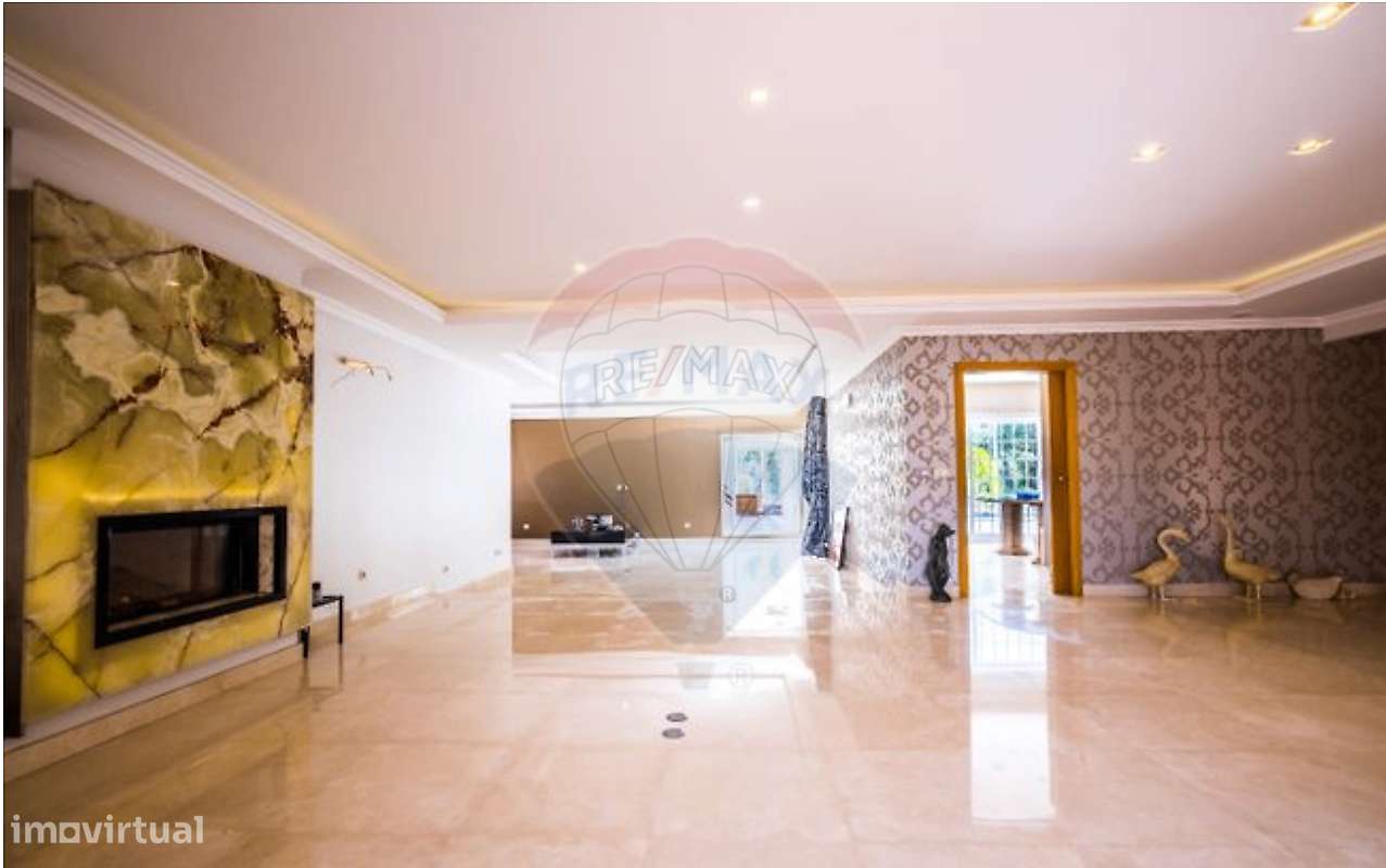 Moradia T6 para venda-6